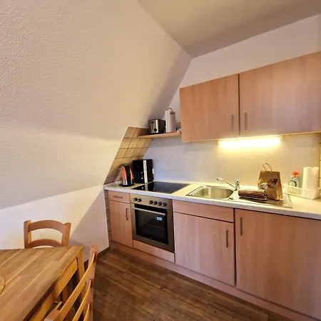 Haus Strandstr Leuchtturm 03 *